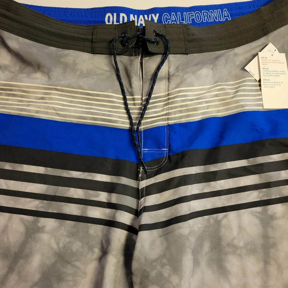 Old Navy Board Shorts Brand New Size 38